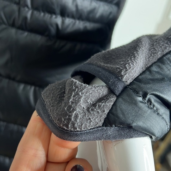 Quince Sz S Lightweight Down Packable Long Puffer Jacket Black with Hood - Picture 7 of 12